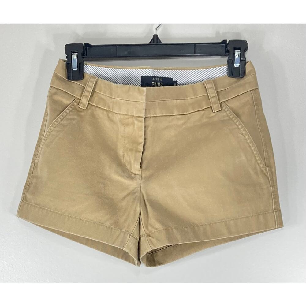 Women’s chino shorts